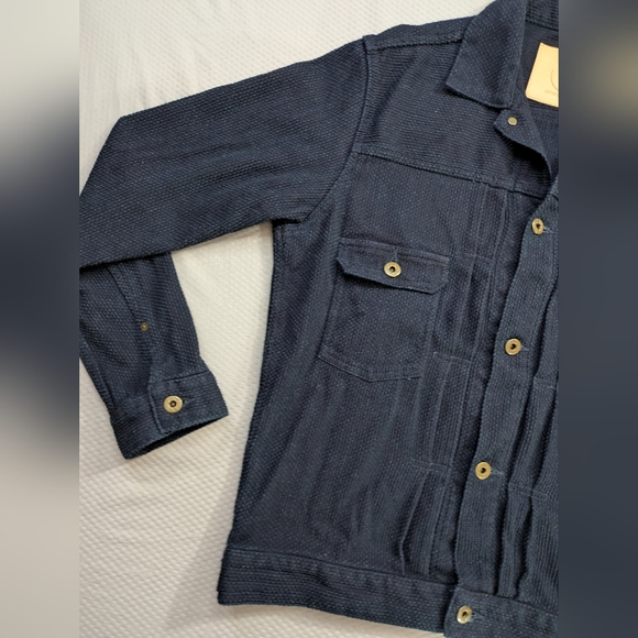 Sold - Picture 3 of 14